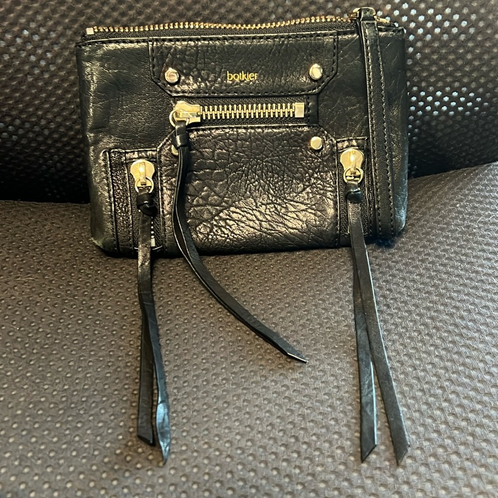 Botkier Kiera black wristlet clutch